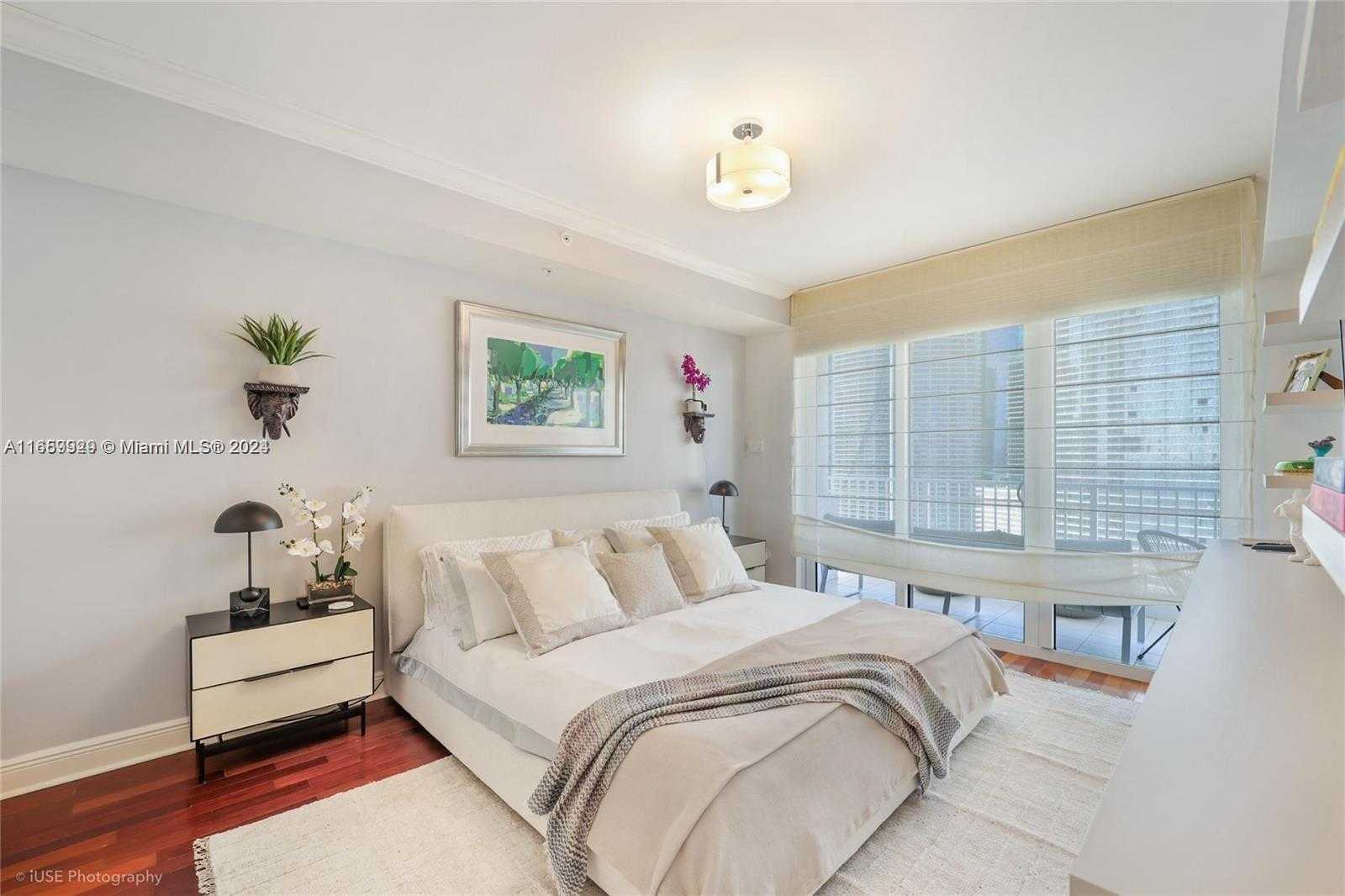 Small Image of 801 BRICKELL KEY BLVD #3204, Miami Number 4