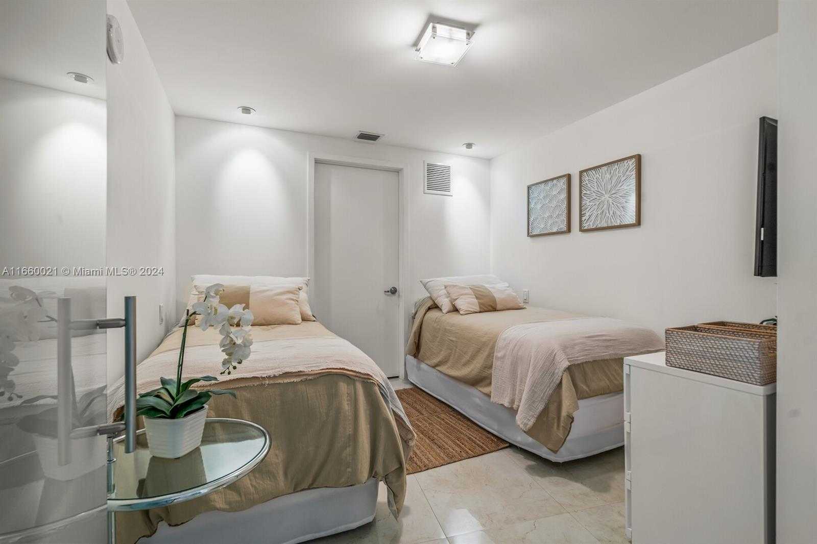 Small Image of 18201 COLLINS AVE #1205, Sunny Isles Beach Number 23