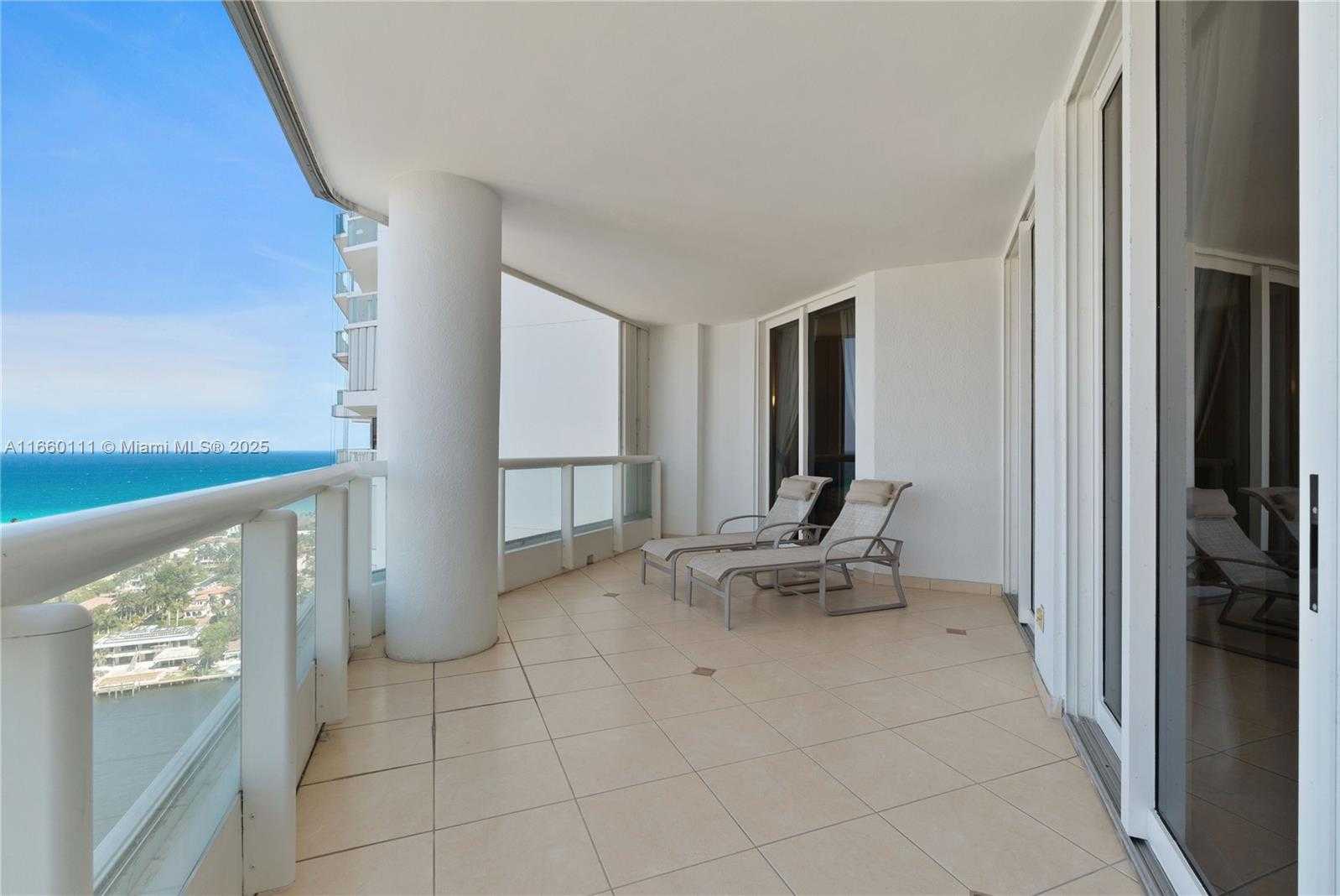 Small Image of 21050 POINT PL #2702, Aventura Number 19