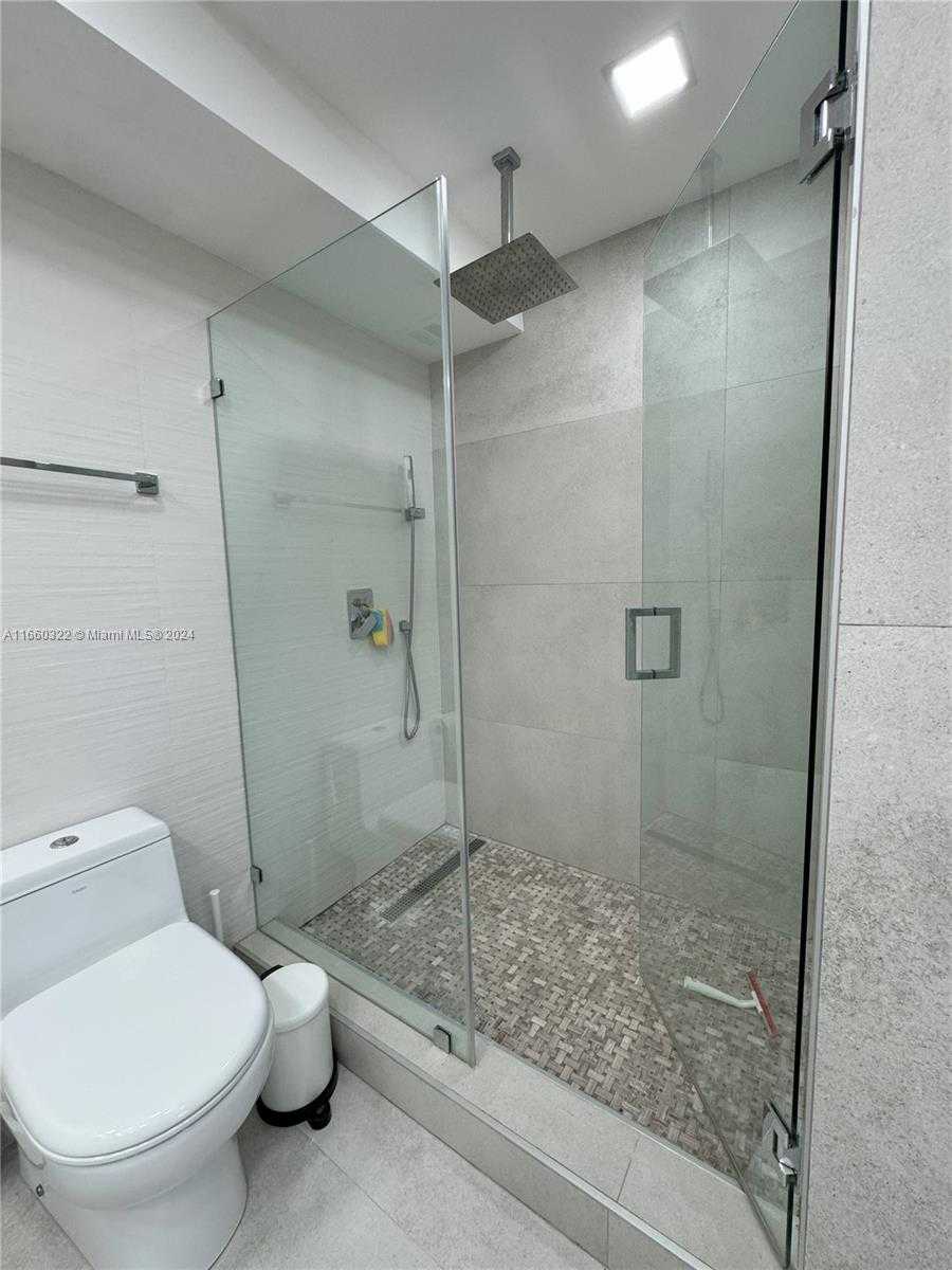 Small Image of 9500 WEST BAY HARBOR DR #6B, Bay Harbor Islands Number 30