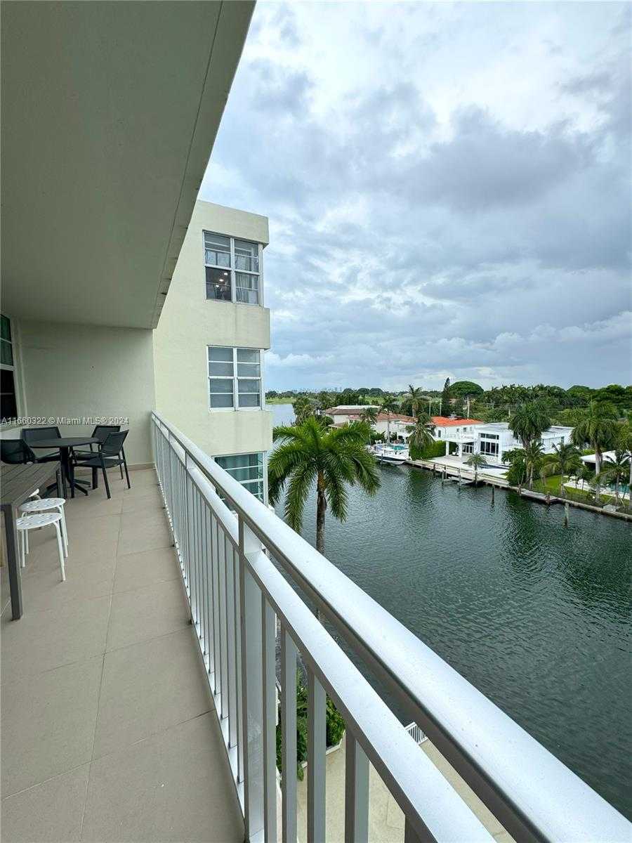 Small Image of 9500 WEST BAY HARBOR DR #6B, Bay Harbor Islands Number 34