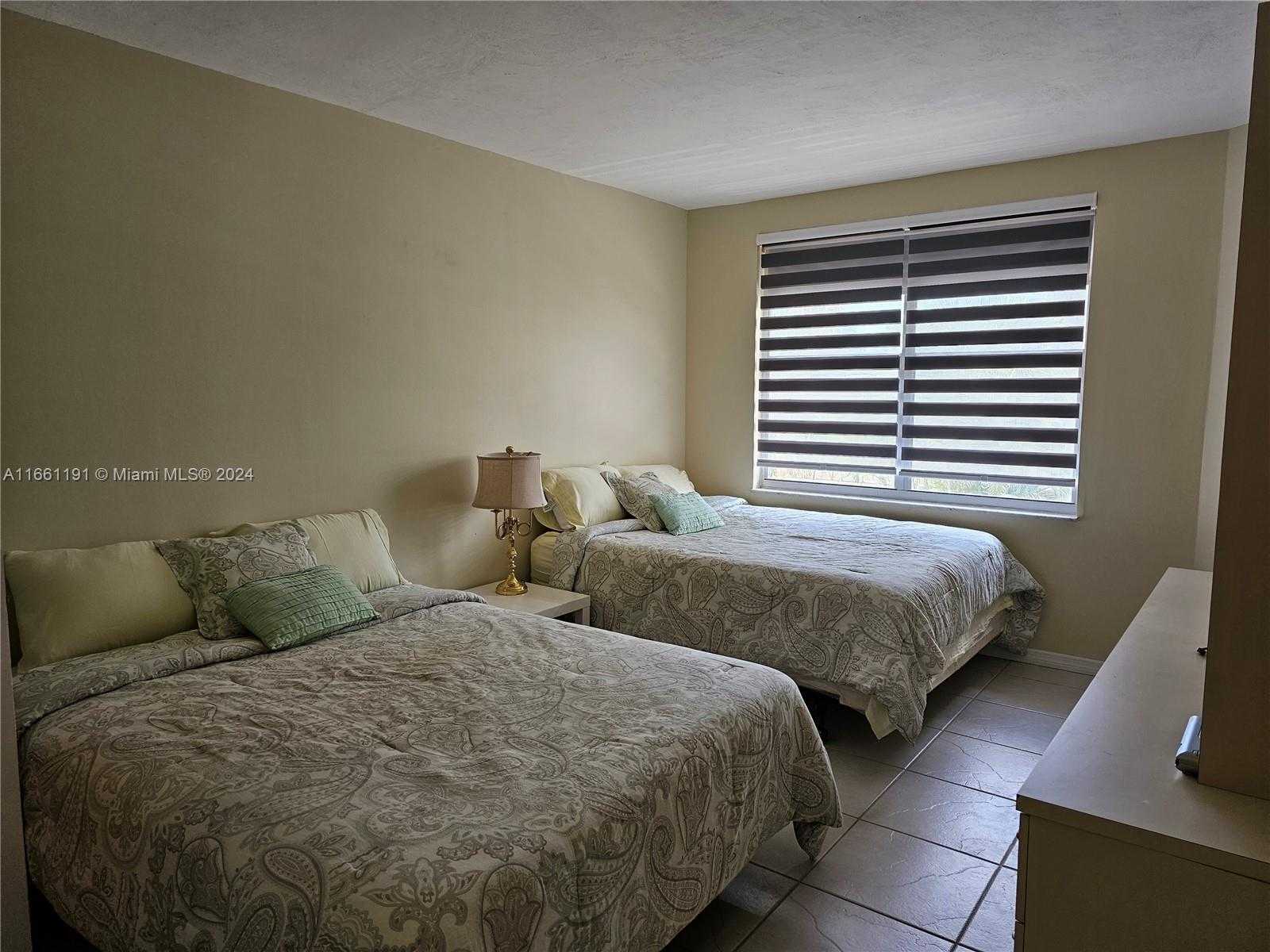 Small Image of 1985 SOUTH OCEAN DR #ML, Hallandale Beach Number 12