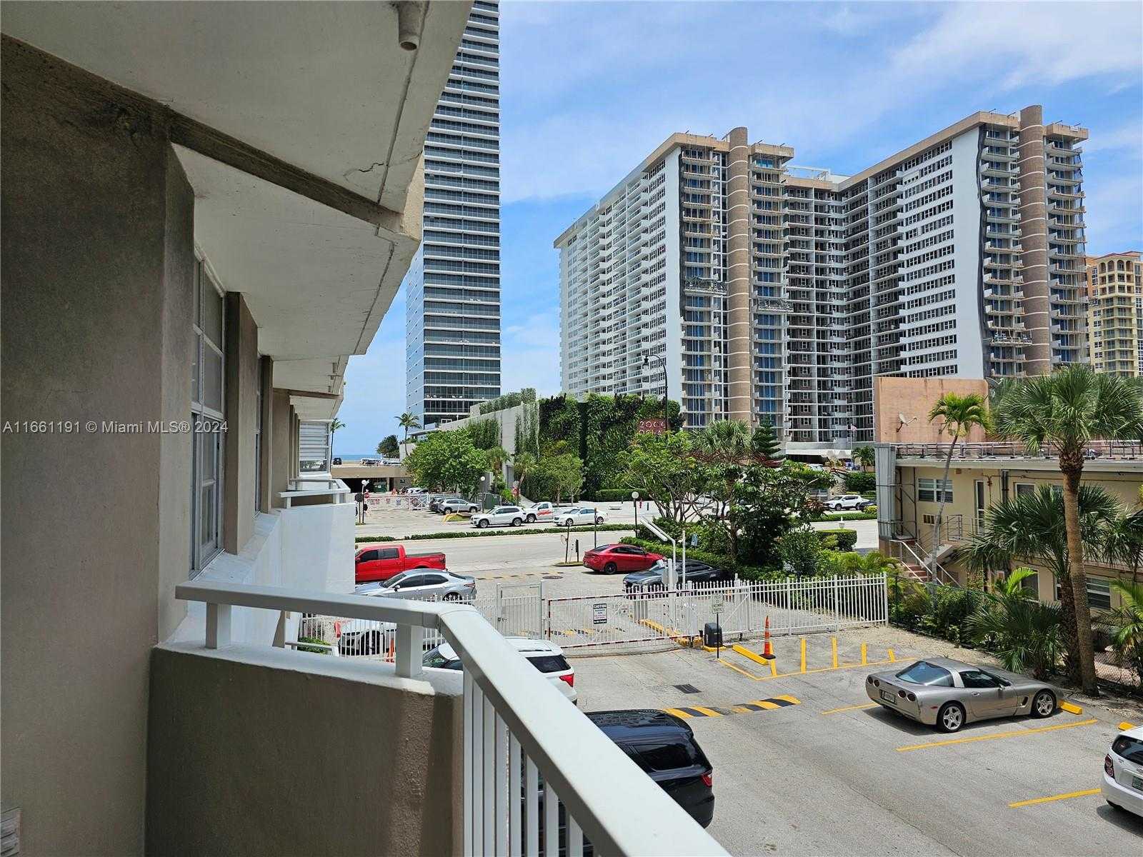 Small Image of 1985 SOUTH OCEAN DR #ML, Hallandale Beach Number 16