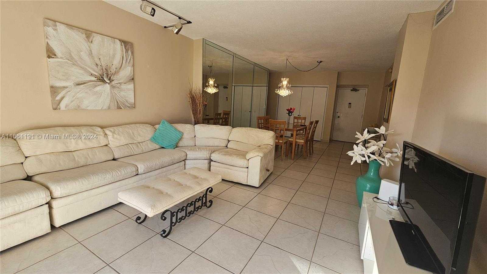 Small Image of 1985 SOUTH OCEAN DR #ML, Hallandale Beach Number 2