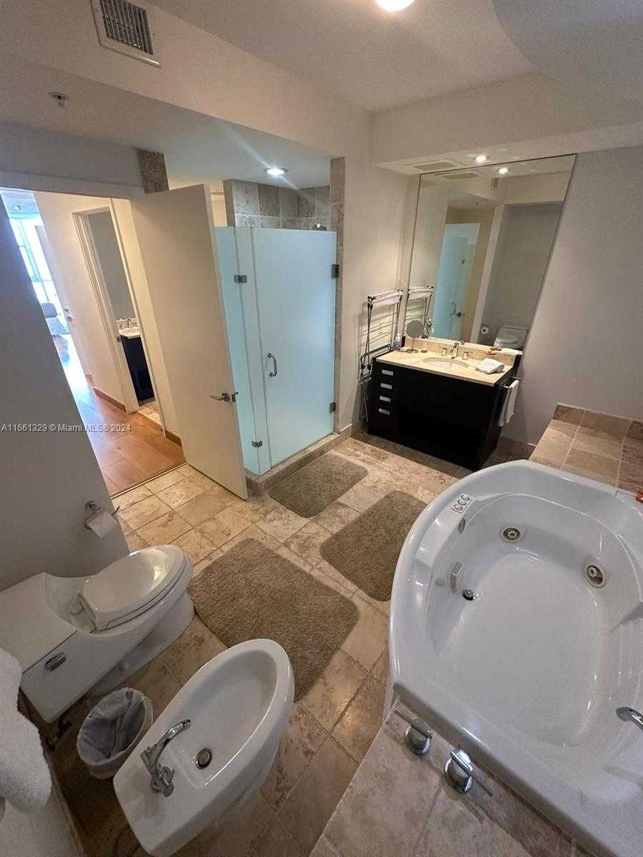 Small Image of 18201 COLLINS AVE #1006, Sunny Isles Beach Number 20
