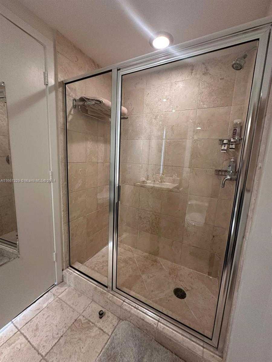 Small Image of 18201 COLLINS AVE #1006, Sunny Isles Beach Number 25