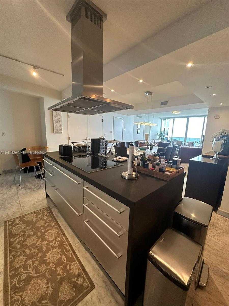 Small Image of 18201 COLLINS AVE #1006, Sunny Isles Beach Number 9