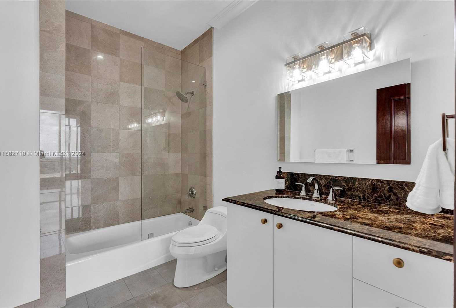 Small Image of 60 EDGEWATER DR #PH2D, Coral Gables Number 29