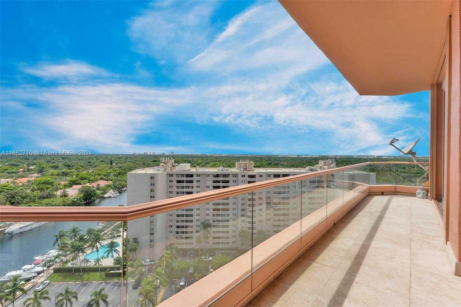 Small Image of 60 EDGEWATER DR #PH2D, Coral Gables Number 35