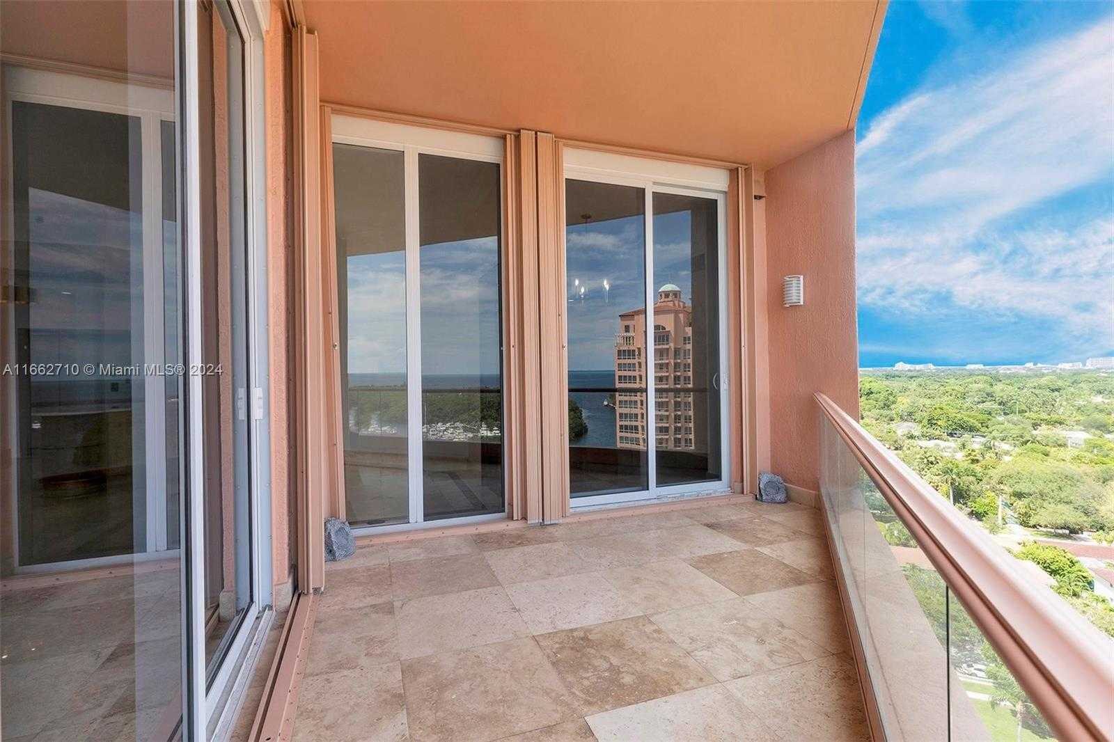Small Image of 60 EDGEWATER DR #PH2D, Coral Gables Number 40