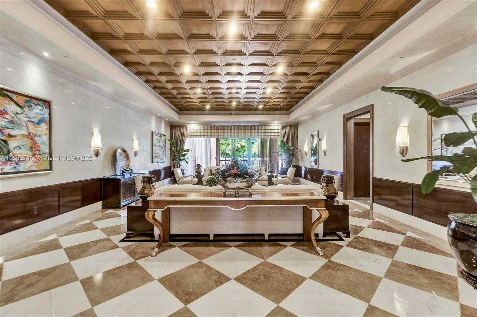 Small Image of 60 EDGEWATER DR #PH2D, Coral Gables Number 42