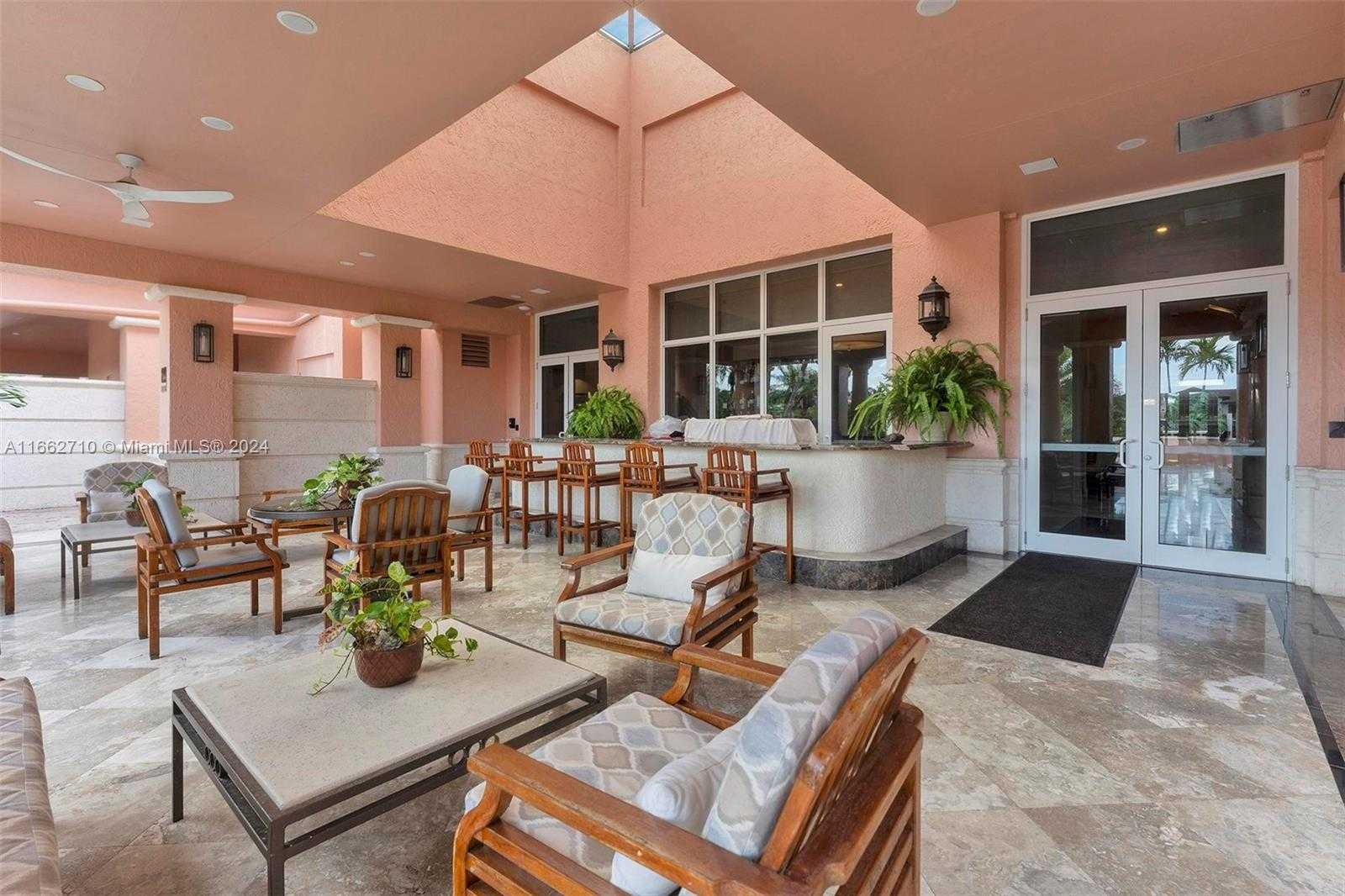 Small Image of 60 EDGEWATER DR #PH2D, Coral Gables Number 45