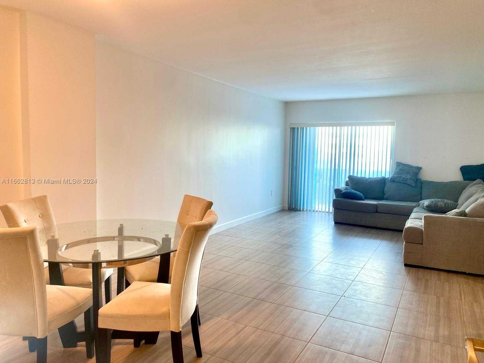Small Image of 400 KINGS POINT DR #224, Sunny Isles Beach Number 2