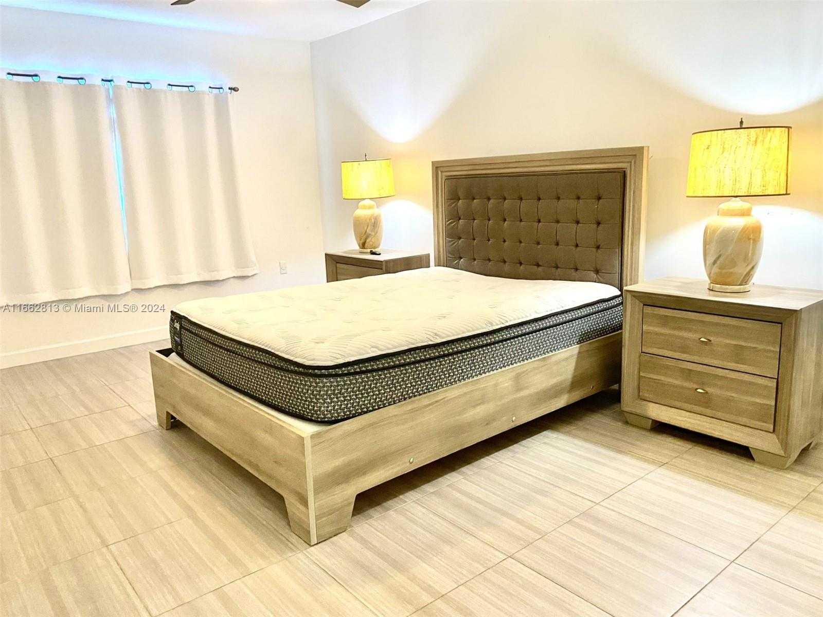 Small Image of 400 KINGS POINT DR #224, Sunny Isles Beach Number 5