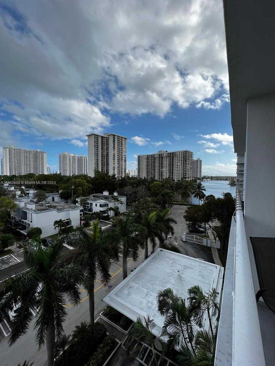 Small Image of 2851 NORTH EAST 183RD ST #603E, Aventura Number 5