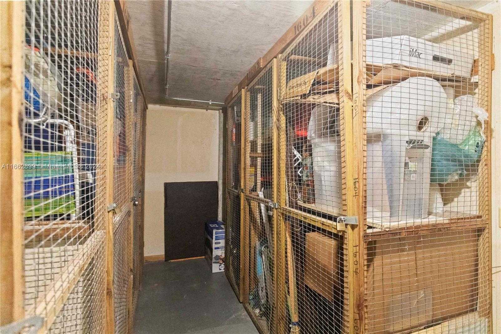Imagen de Pequeño Objeto