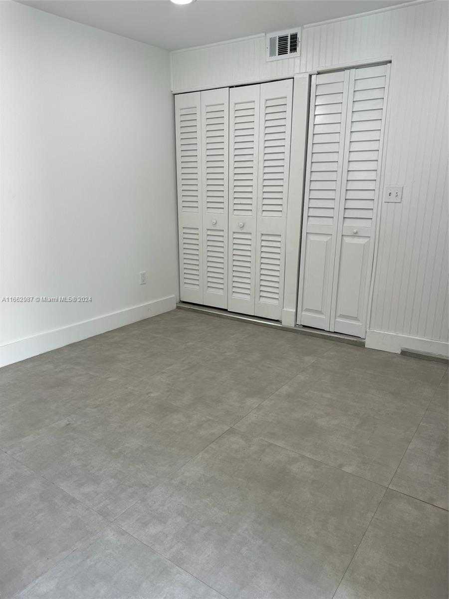 Small Image of 920 SOUTH WEST 4TH AVE, Miami Number 2