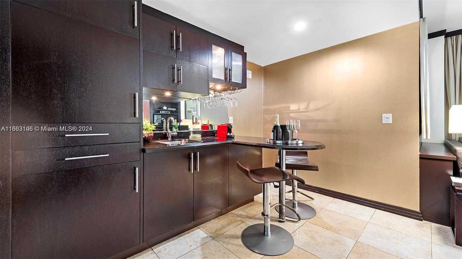 Small Image of 1437 COLLINS AVE #327, Miami Beach Number 11