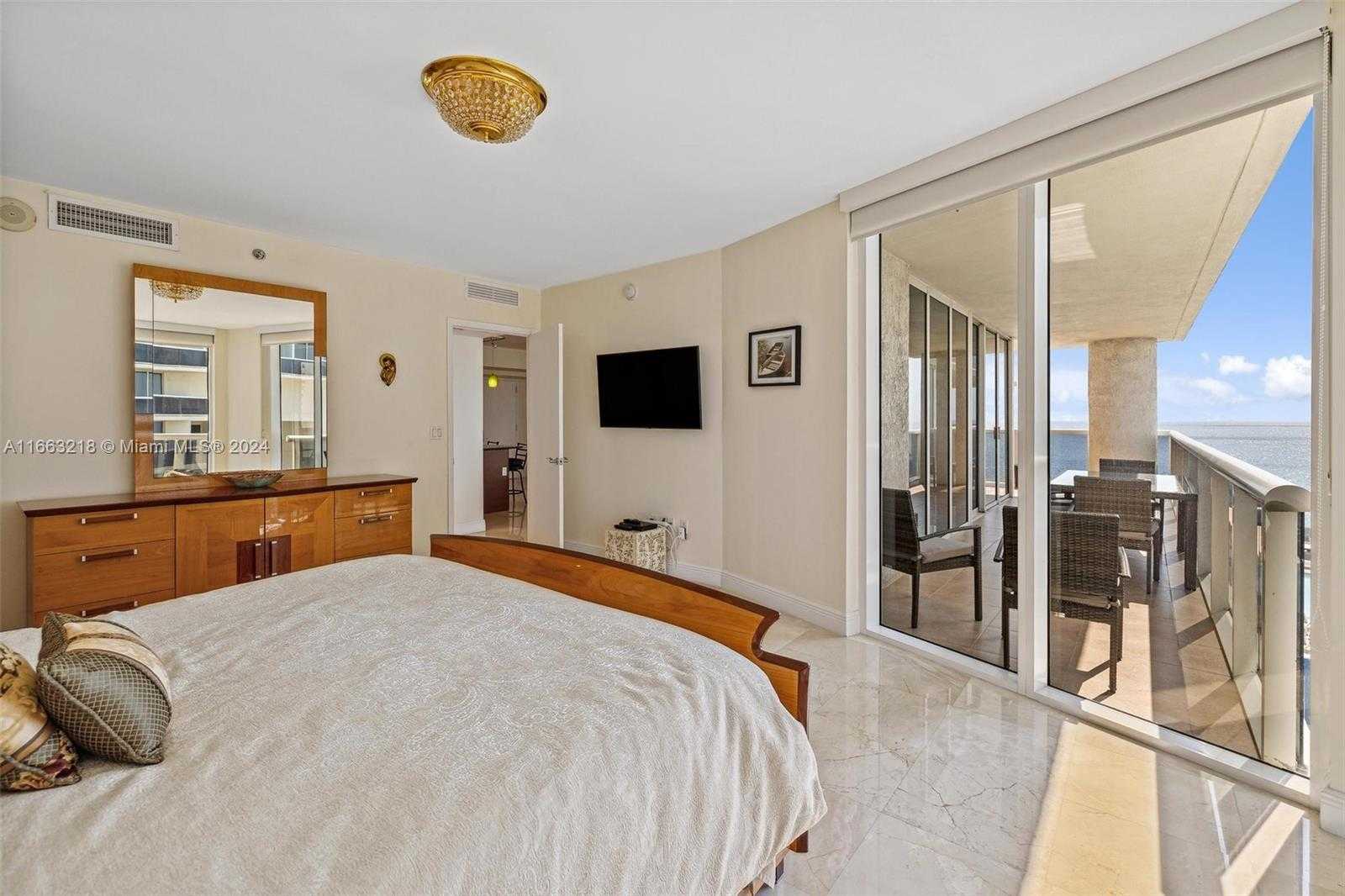 Small Image of 1800 SOUTH OCEAN DR #1005, Hallandale Beach Number 15