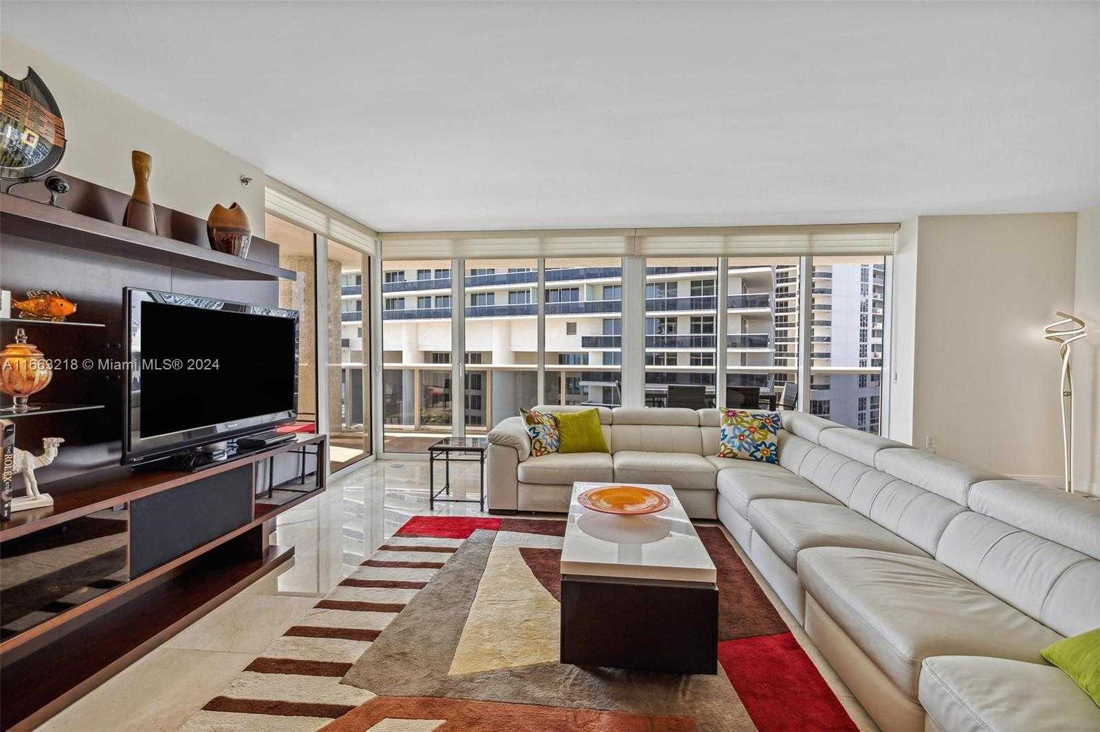 Small Image of 1800 SOUTH OCEAN DR #1005, Hallandale Beach Number 5