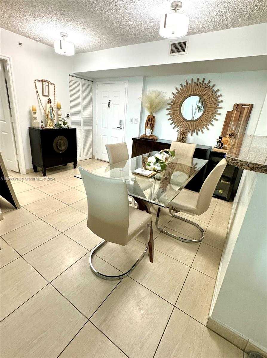 Small Image of 1155 BRICKELL BAY DR #603, Miami Number 5