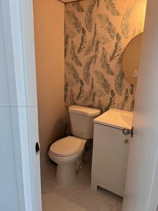Small Image of 17570 ATLANTIC BLVD #401, Sunny Isles Beach Number 11