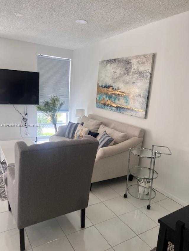 Small Image of 17570 ATLANTIC BLVD #401, Sunny Isles Beach Number 8