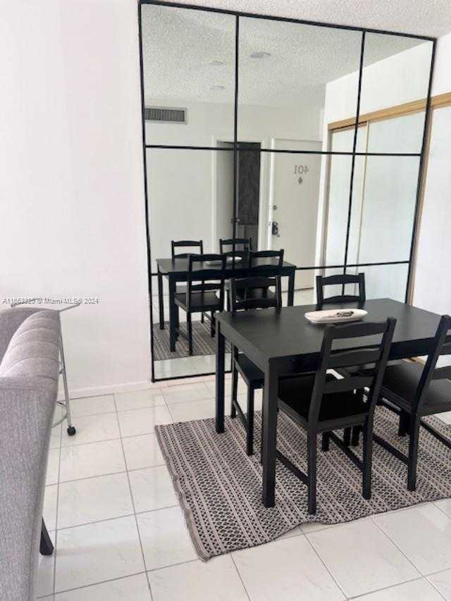 Small Image of 17570 ATLANTIC BLVD #401, Sunny Isles Beach Number 9