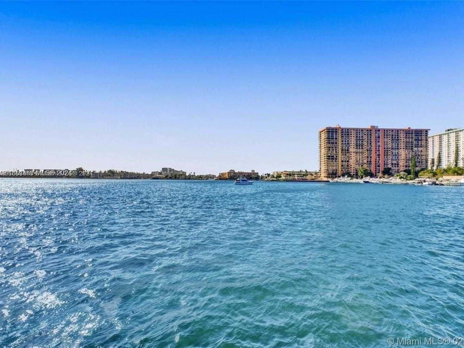 Small Image of 17100 NORTH BAY RD #1210, Sunny Isles Beach Number 14