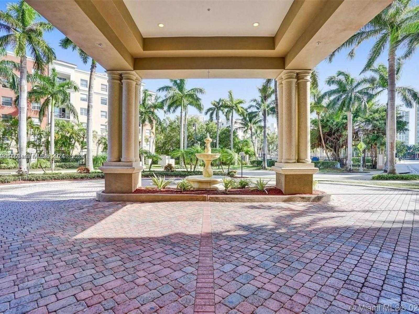 Small Image of 17100 NORTH BAY RD #1210, Sunny Isles Beach Number 3