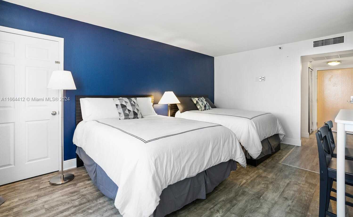 Small Image of 19201 COLLINS AVE #743, Sunny Isles Beach Number 2