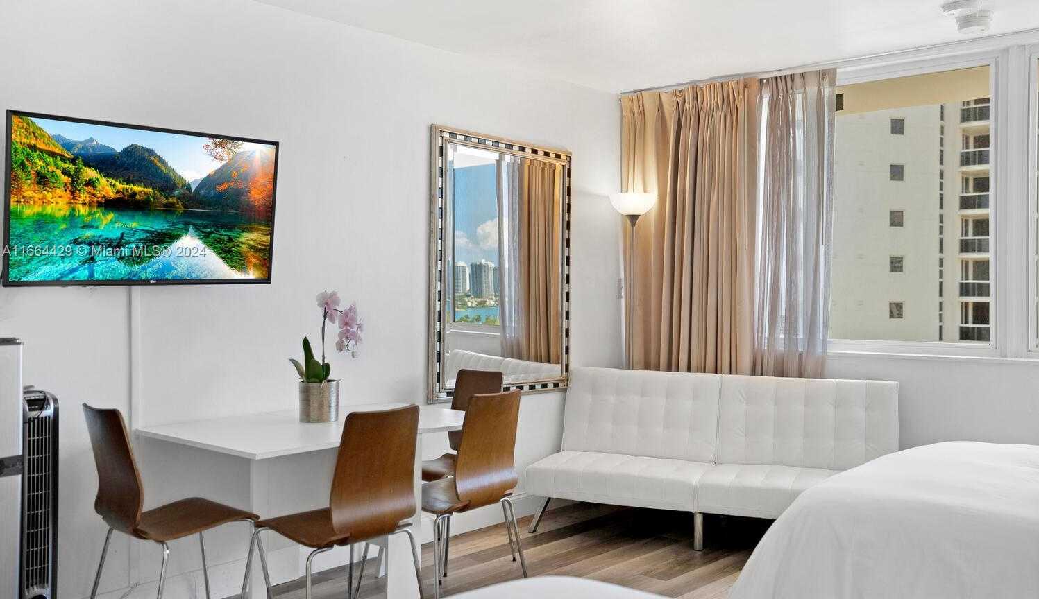 Small Image of 19201 COLLINS AVE #1143, Sunny Isles Beach Number 3