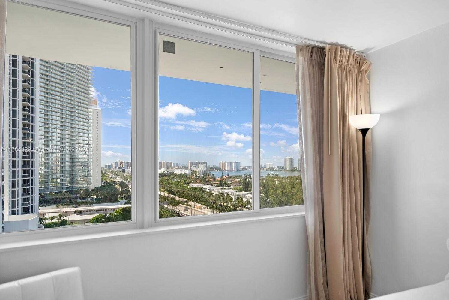 Small Image of 19201 COLLINS AVE #1143, Sunny Isles Beach Number 4