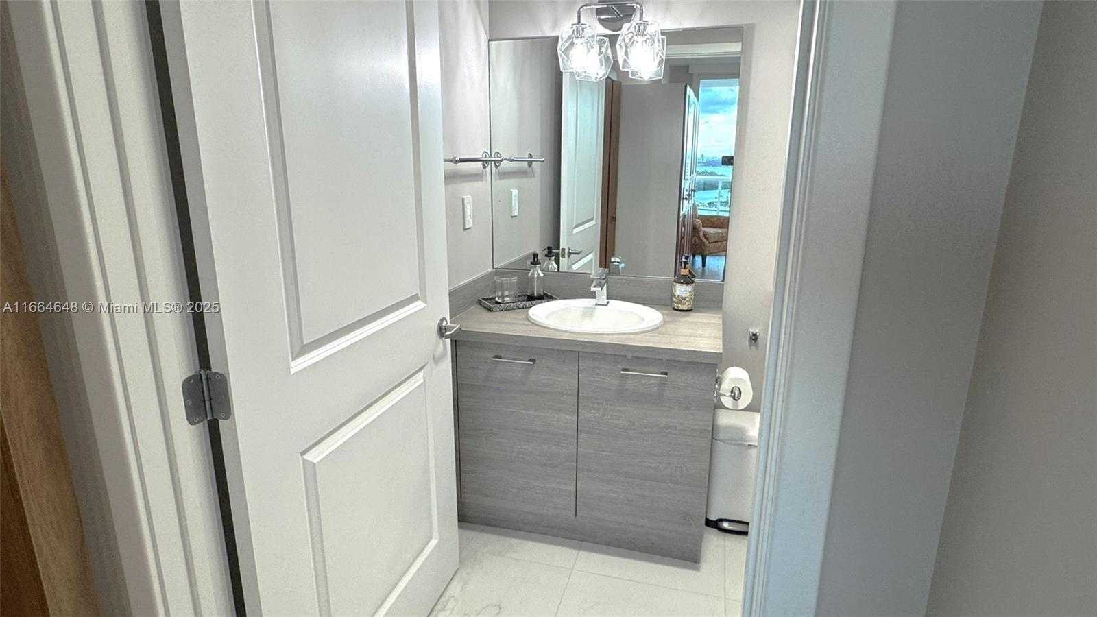 Small Image of 400 SUNNY ISLES BLVD #1702, Sunny Isles Beach Number 20