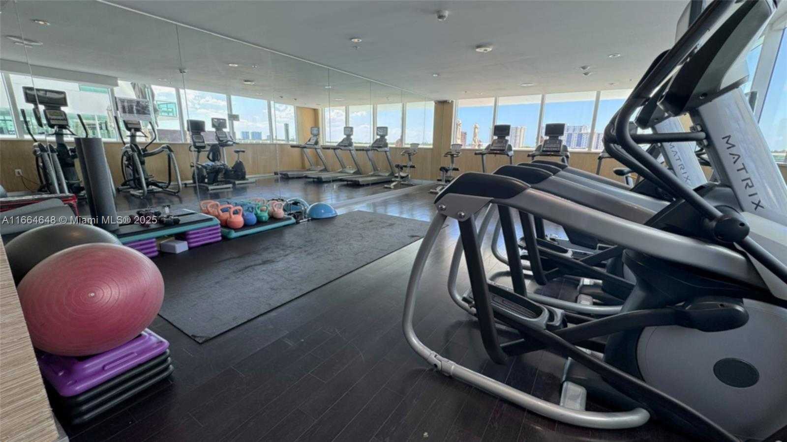 Small Image of 400 SUNNY ISLES BLVD #1702, Sunny Isles Beach Number 37