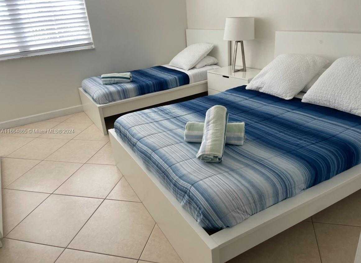 Small Image of 19601 EAST COUNTRY CLUB DR #7501, Aventura Number 15