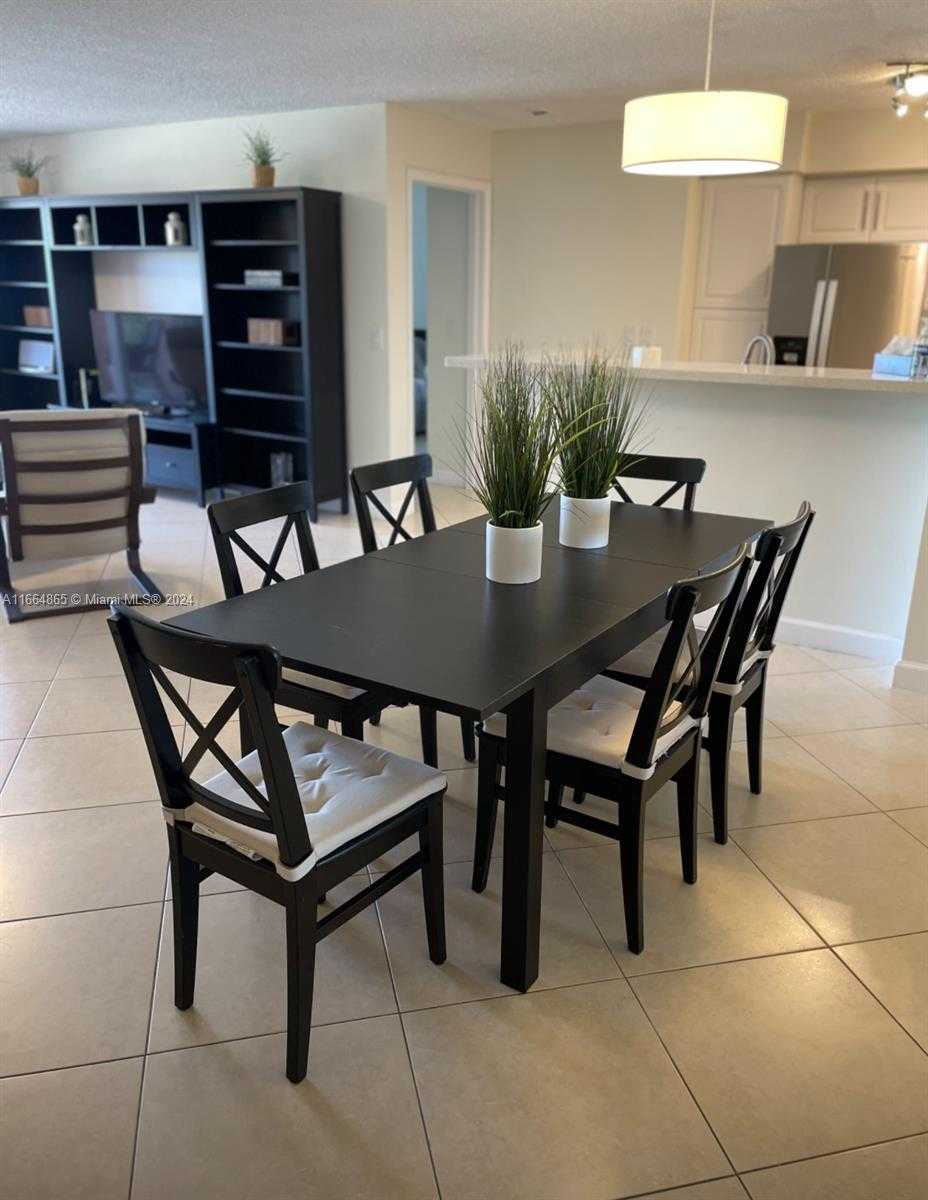 Small Image of 19601 EAST COUNTRY CLUB DR #7501, Aventura Number 8