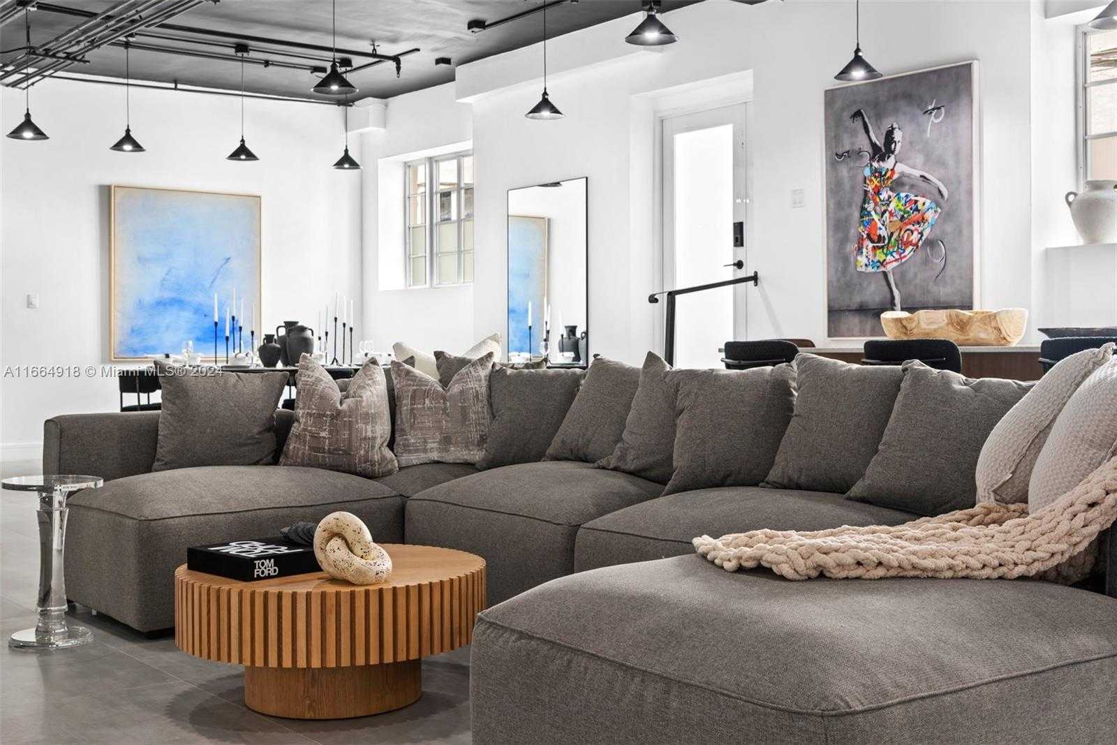 Small Image of 852 COLLINS AVE #101, Miami Beach Number 11