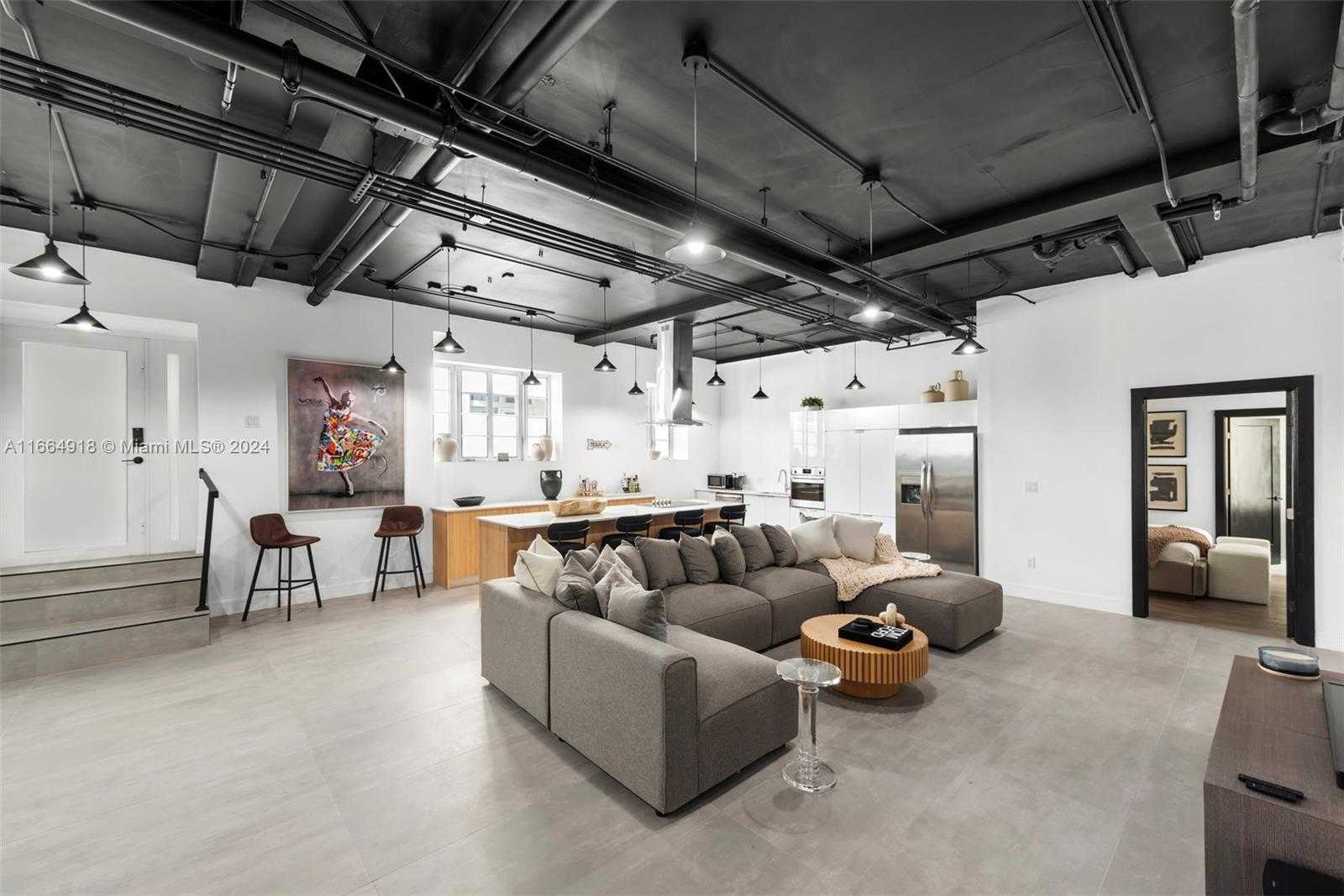 Small Image of 852 COLLINS AVE #101, Miami Beach Number 14
