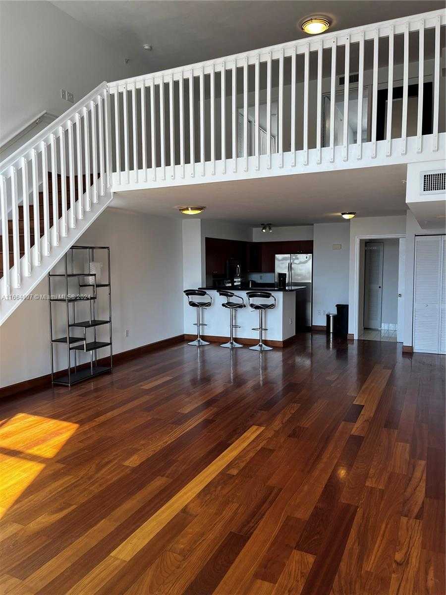 Small Image of 1701 Sunset Harbour Dr, Miami Beach, FL 33139, USA Number 10