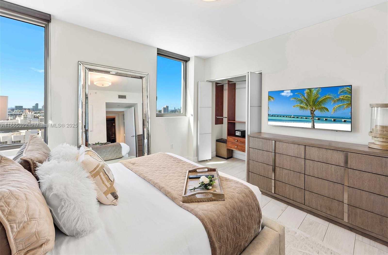 Small Image of 101 20TH ST #2604, Miami Beach Number 5