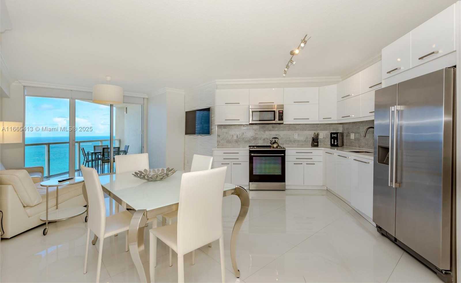 Small Image of 16699 COLLINS AVE #3505, Sunny Isles Beach Number 4