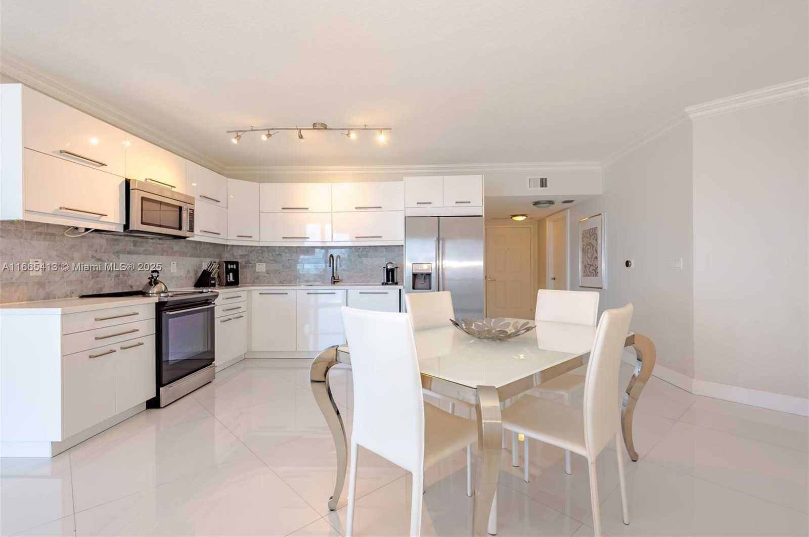 Small Image of 16699 COLLINS AVE #3505, Sunny Isles Beach Number 6