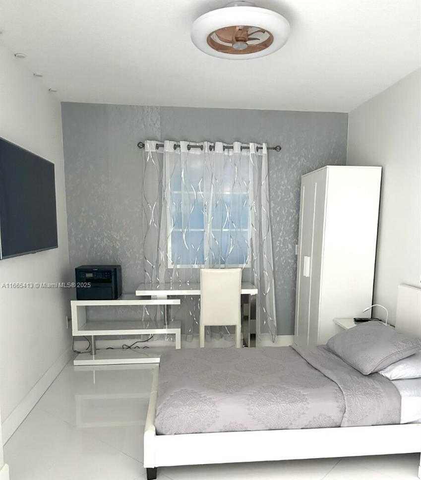 Small Image of 16699 COLLINS AVE #3505, Sunny Isles Beach Number 9