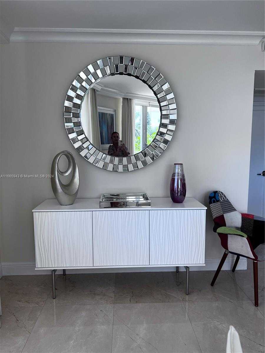 Small Image of 5161 COLLINS AVE #505, Miami Beach Number 16