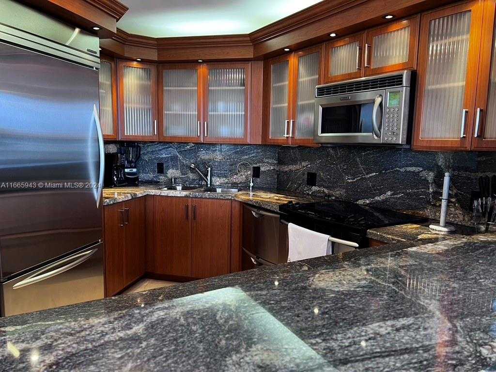 Small Image of 5161 COLLINS AVE #505, Miami Beach Number 20