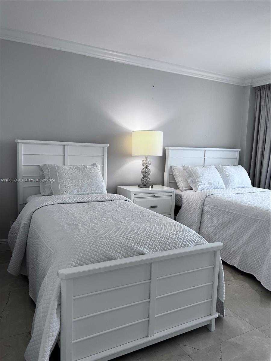 Small Image of 5161 COLLINS AVE #505, Miami Beach Number 29