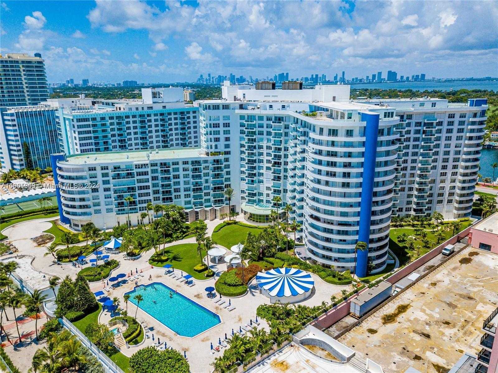 Small Image of 5161 COLLINS AVE #505, Miami Beach Number 3