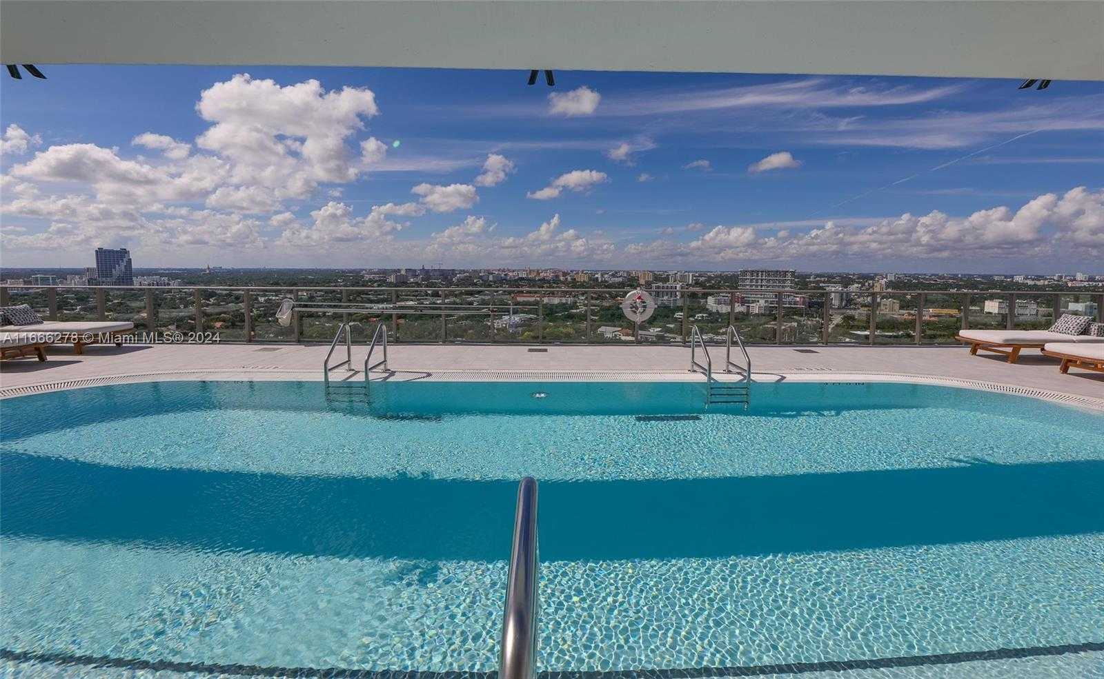 Small Image of 2678 TIGERTAIL AVE #1403, Coconut Grove Number 26