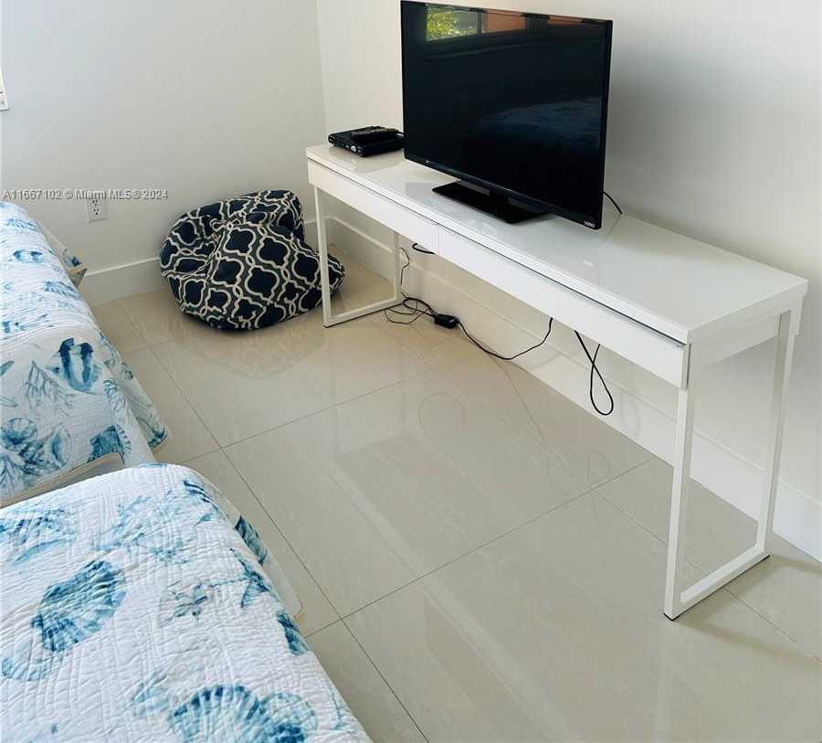 Small Image of 19901 EAST COUNTRY CLUB DR #2401, Aventura Number 11